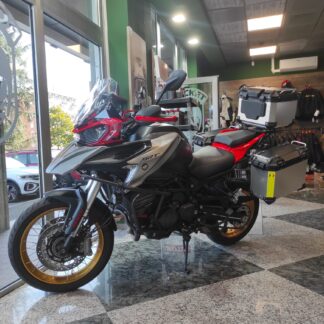 QJ Motor SRT 900 SX